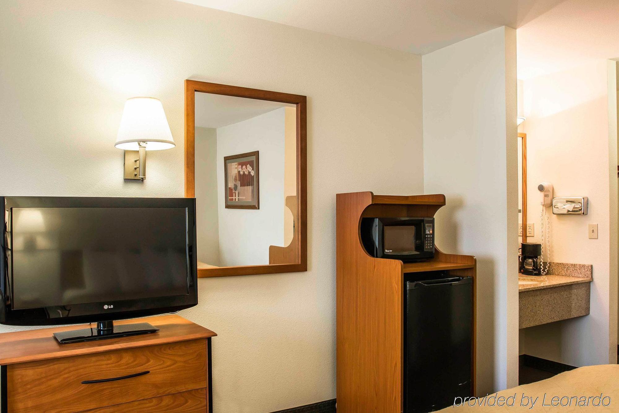 Quality Inn Durand I-69 Exterior photo