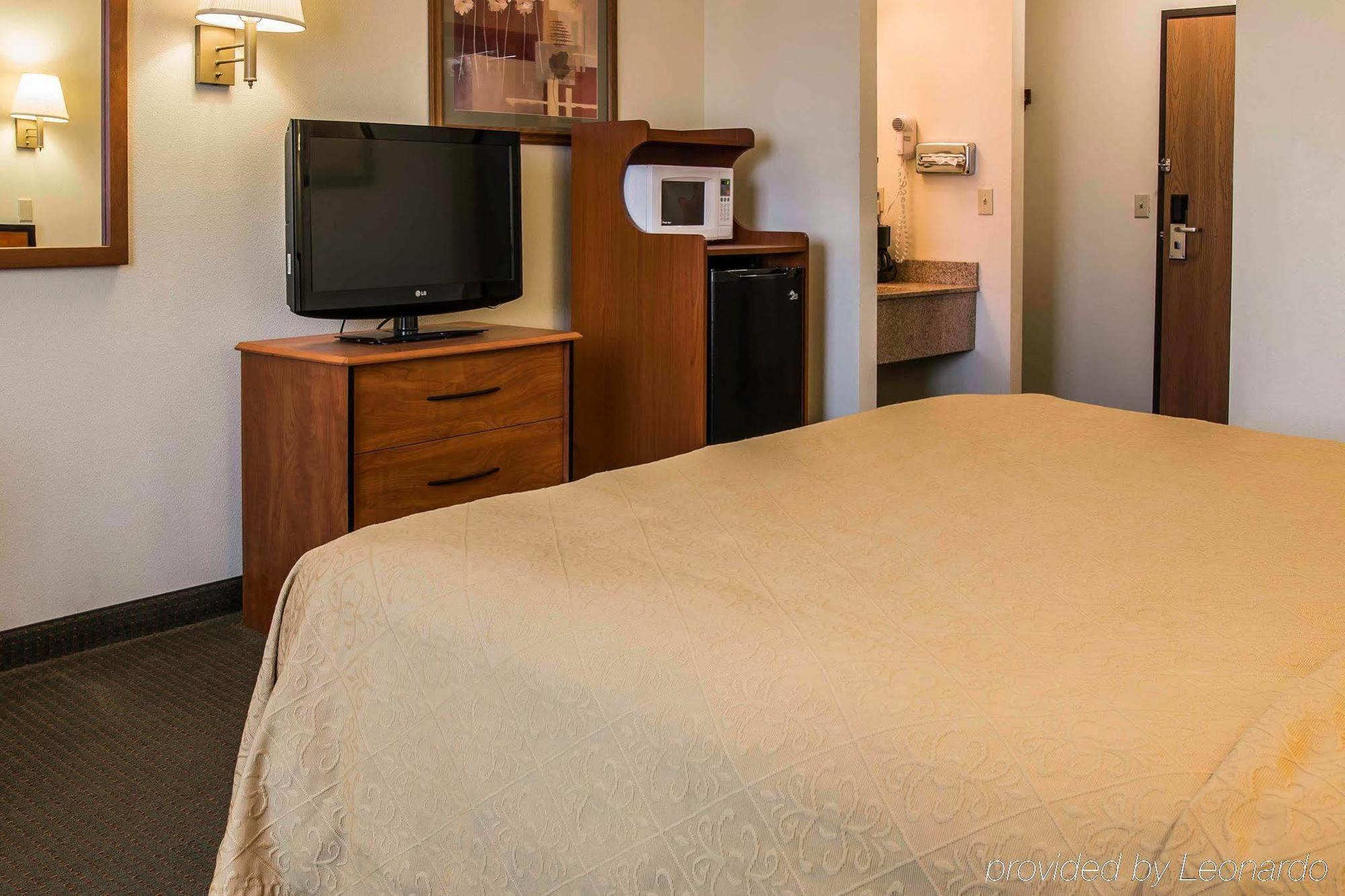 Quality Inn Durand I-69 Exterior photo